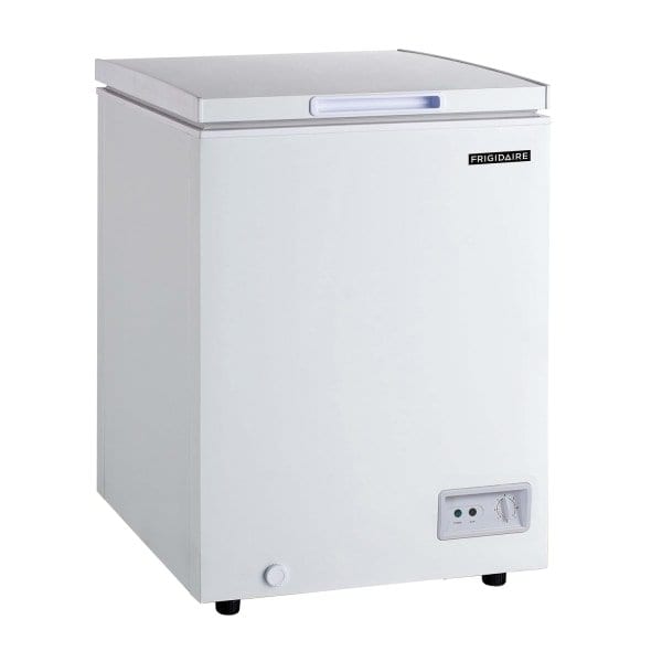 Hisense 5 cu ft Garage Ready Chest Freezer White