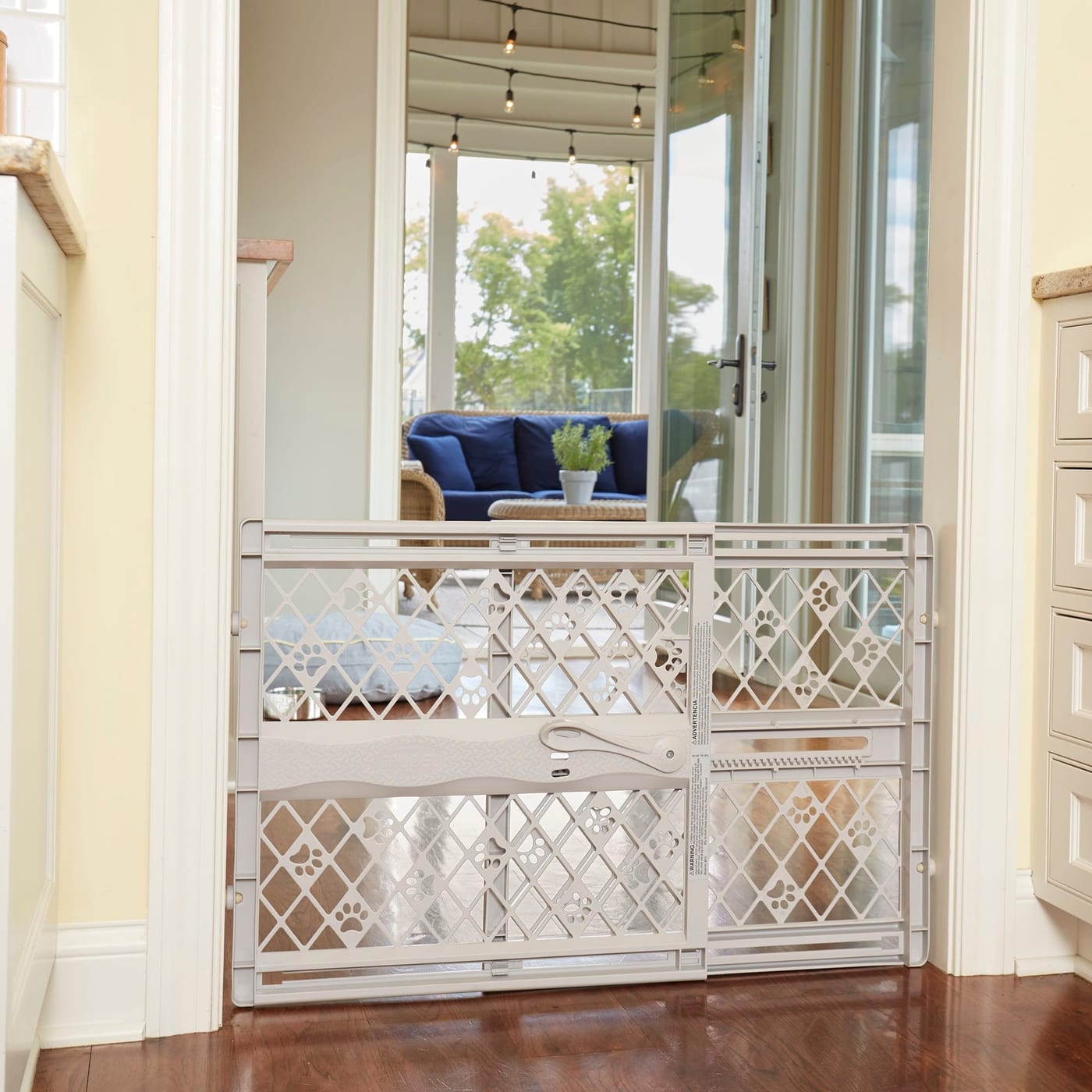 North States MyPet Paws Portable Petgate 26-40in